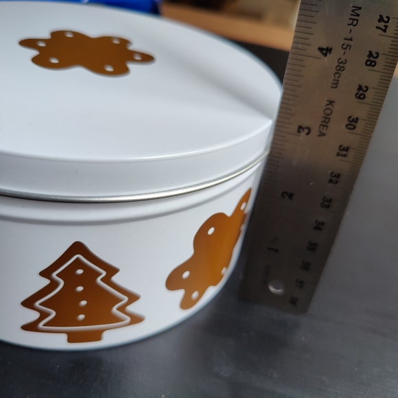 IKEA | Christmas / Holiday | 6 inch 🍪 Cookie tin - Picture 3 of 10